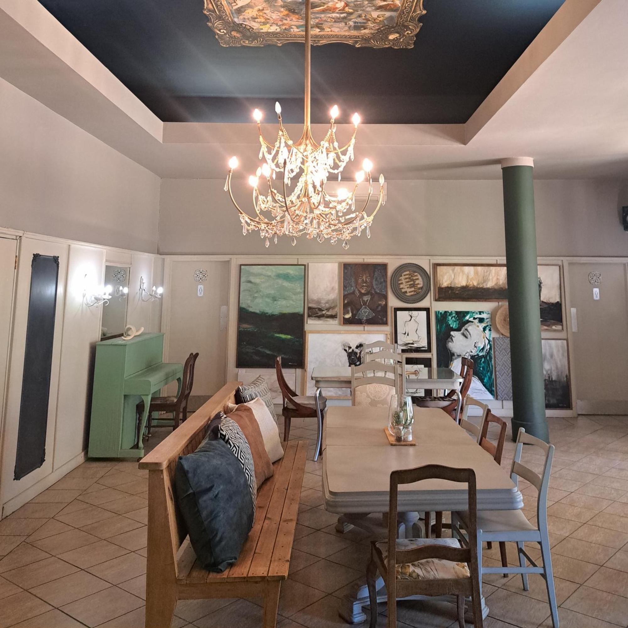 Tsumeb Theater Guesthouse Экстерьер фото