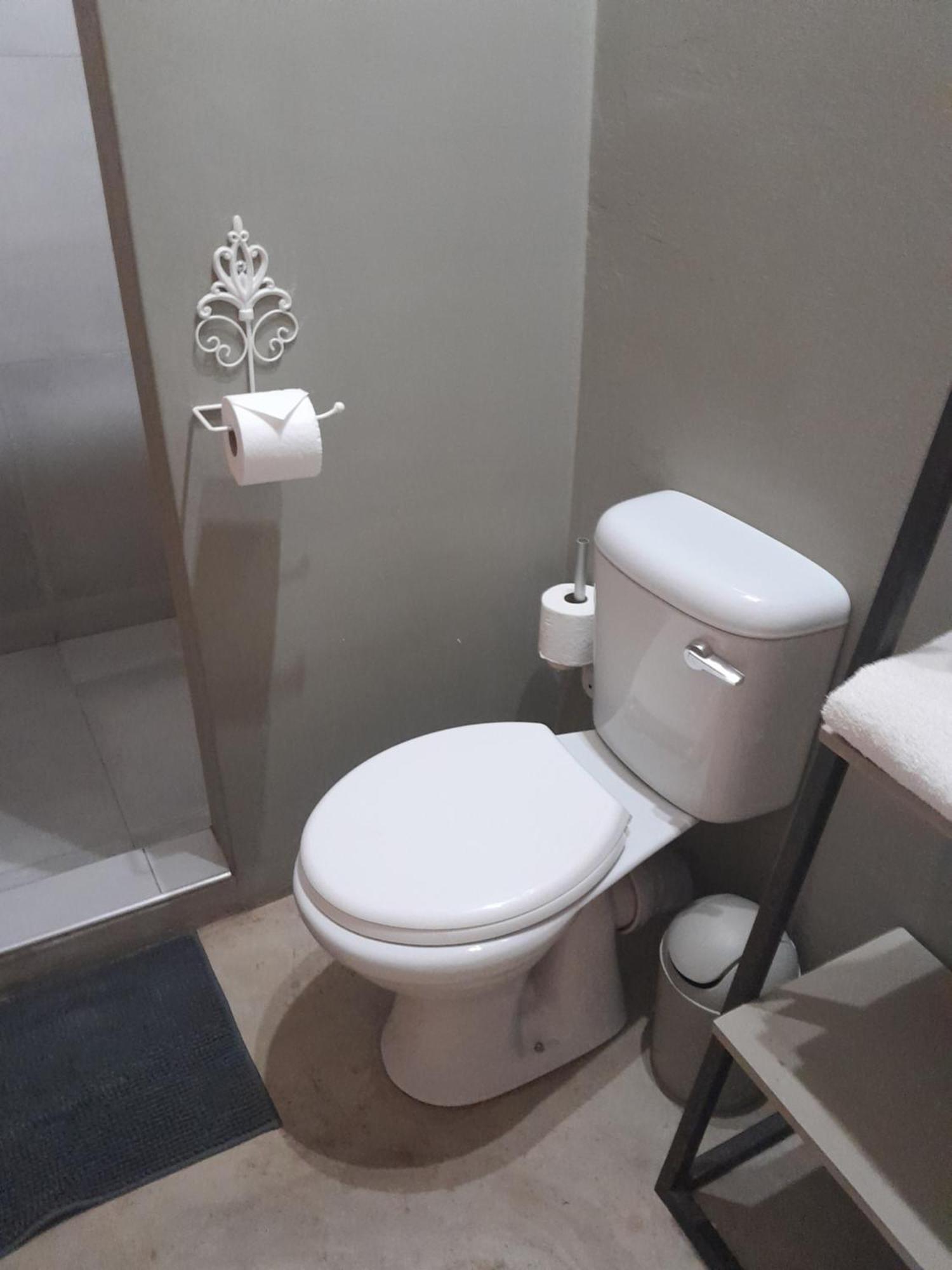Tsumeb Theater Guesthouse Экстерьер фото