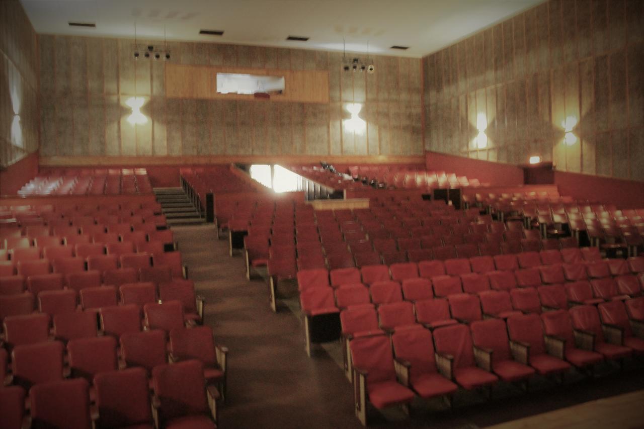 Tsumeb Theater Guesthouse Экстерьер фото